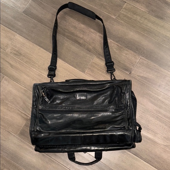 TUMI Vintage Black Leather Garment/ Suit Tri Fold Expandable Travel Bag - Picture 1 of 11